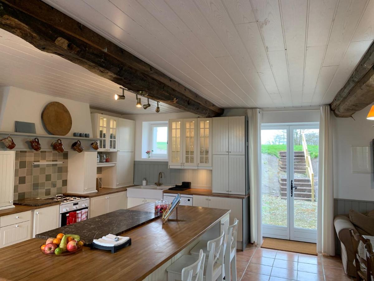 Entire Farm House Stay, La Gerouardiere Barenton Εξωτερικό φωτογραφία