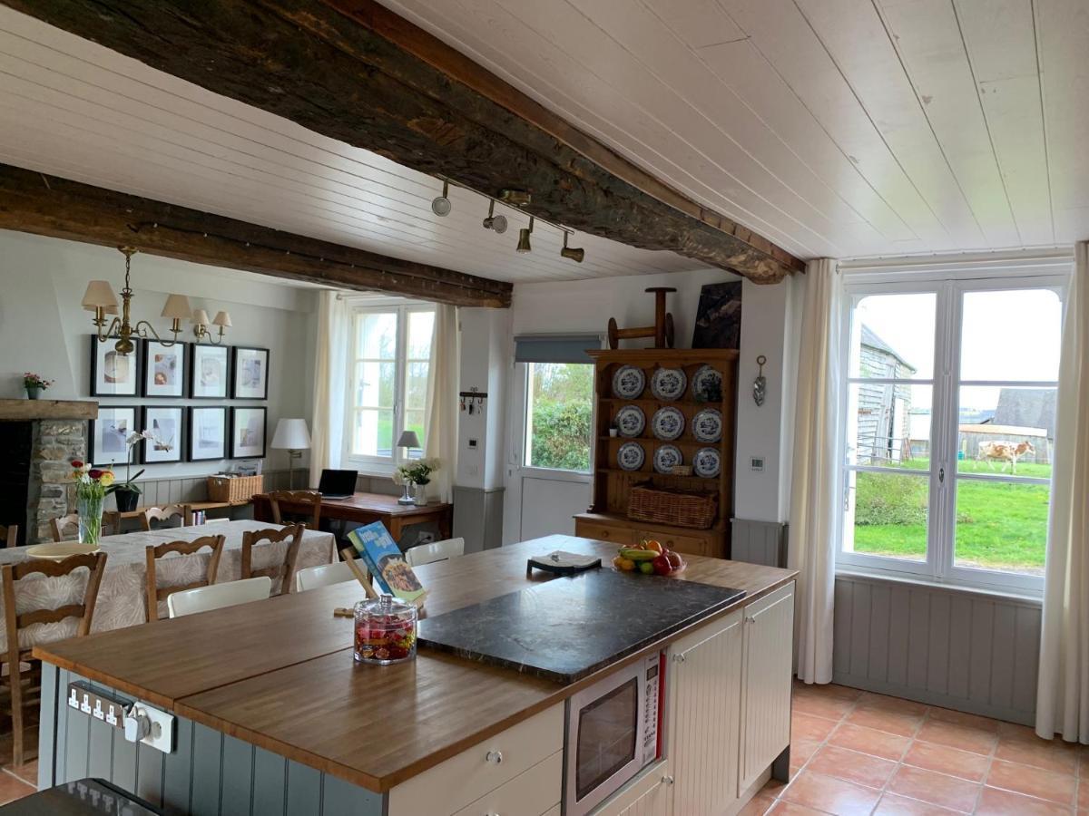 Entire Farm House Stay, La Gerouardiere Barenton Εξωτερικό φωτογραφία